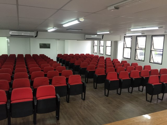 Auditórios e Espaços Culturais